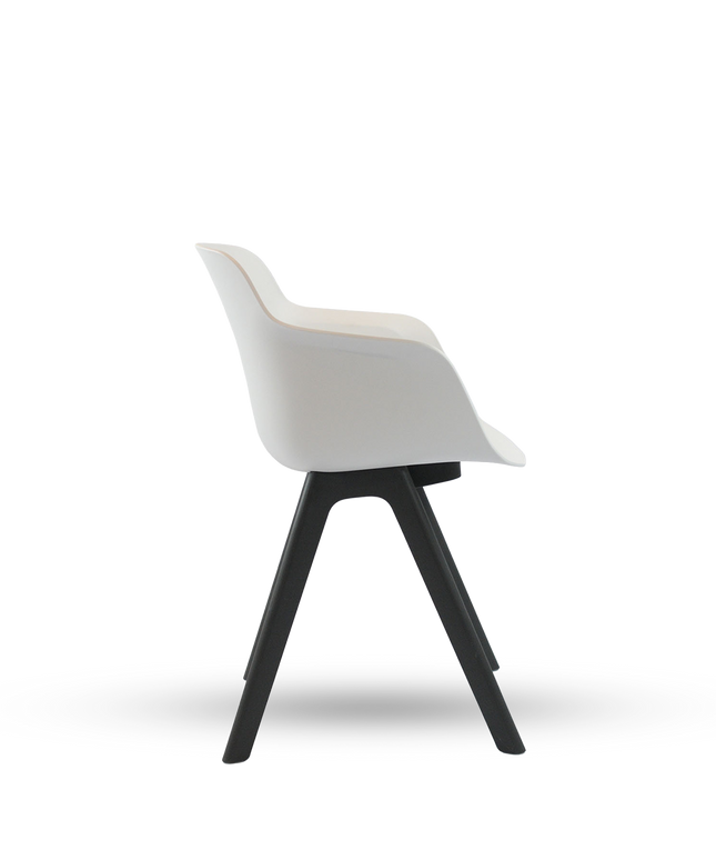 LORIA Shell Armchair Chalk