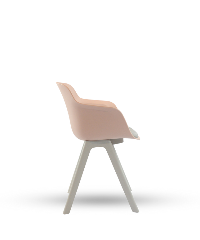 LORIA Shell Armchair Quarts