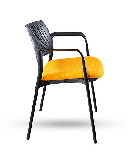 KYOS 4-Legged Arm Chair